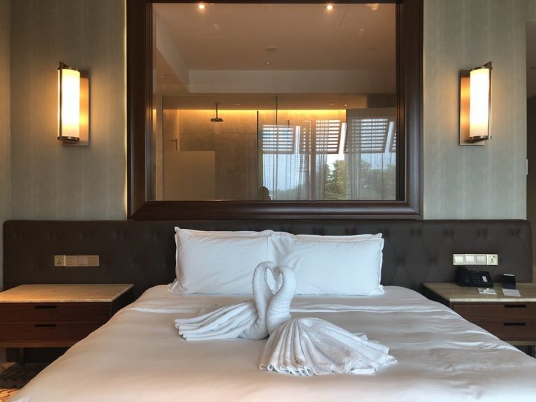 equarius hotel 10
