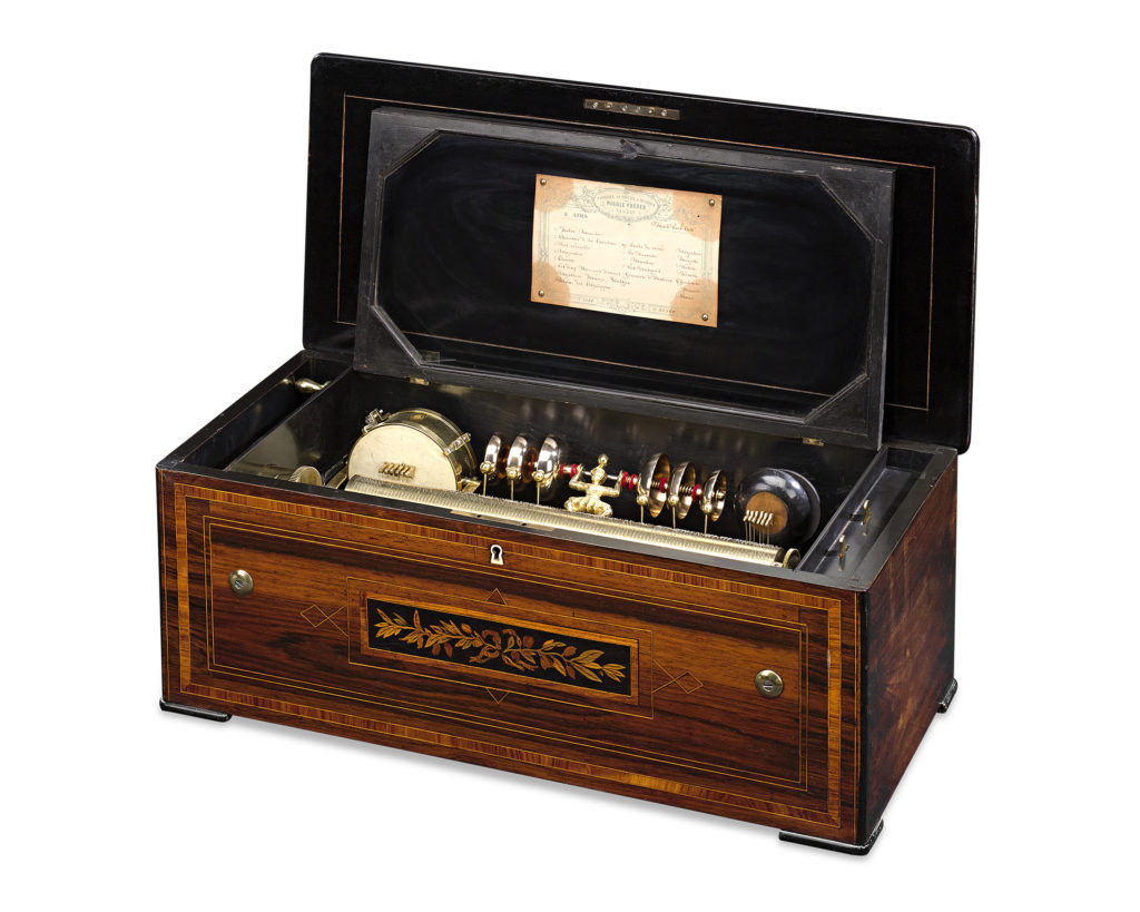 MS Rau Antiques