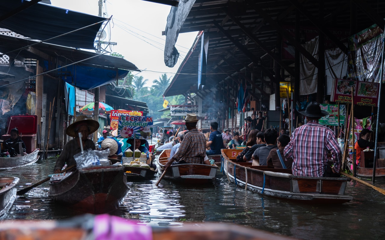5 Floating Markets That You Must Visit In Bangkok