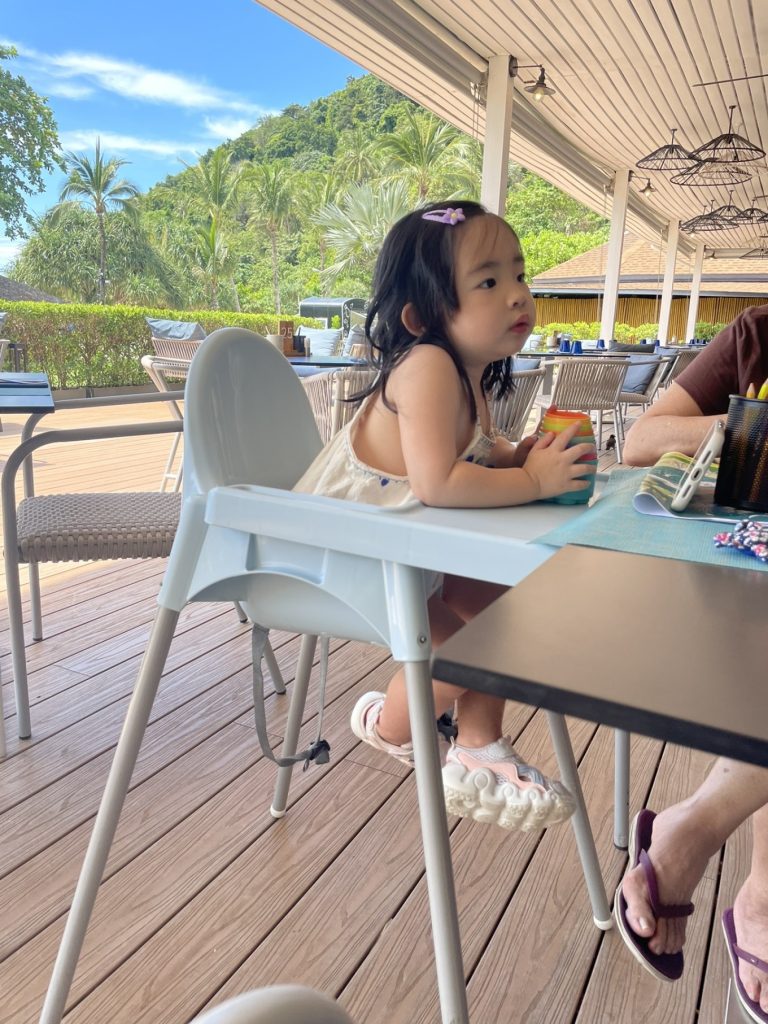 Marriott Merlin Beach Resort Review 10 yuyi waiting for food Marriott Merlin Beach