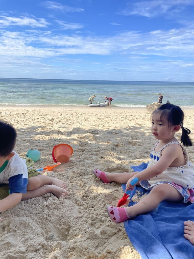 Marriott Merlin Beach Resort Review 12 Marriott Merlin Beach sandcastle building
