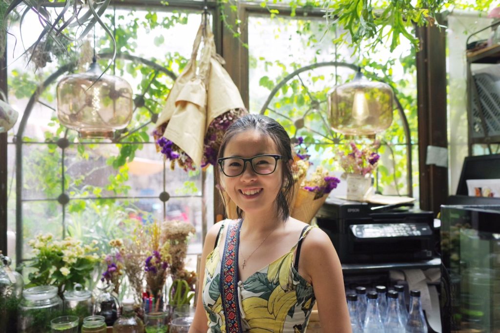5-Day Bangkok Itinerary: River Cruises, Local Eats & Hidden Corners 35 B-Story Café flowers and nicole