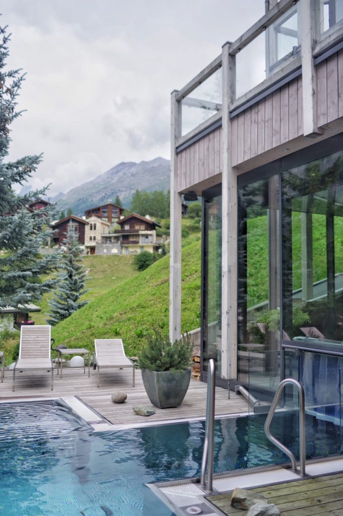 Matterhorn FOCUS Design Hotel Review: Modern Retreat at the Foot of the Alps 13 Matterhorn FOCUS Design Hotel swimming pool