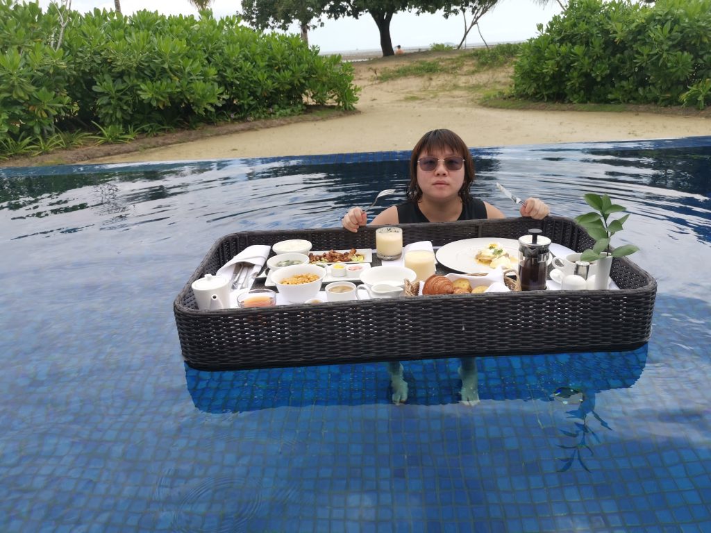The Residence Bintan Review – Luxury Beachfront Villa Stay 11 Floating breakfast in villa pool at The Residence Bintan.