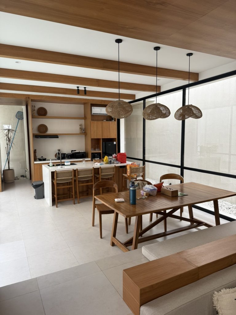 Villa Tiiiga Thrē’s open concept kitchen