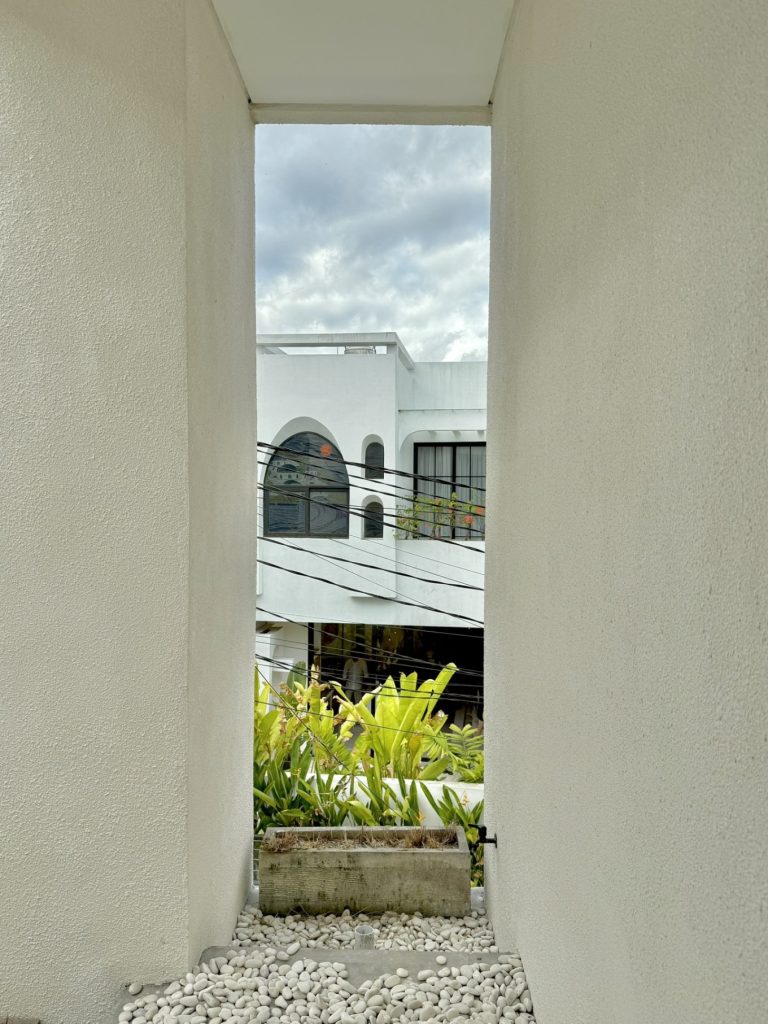 Villa Tiiiga Thrē’s view