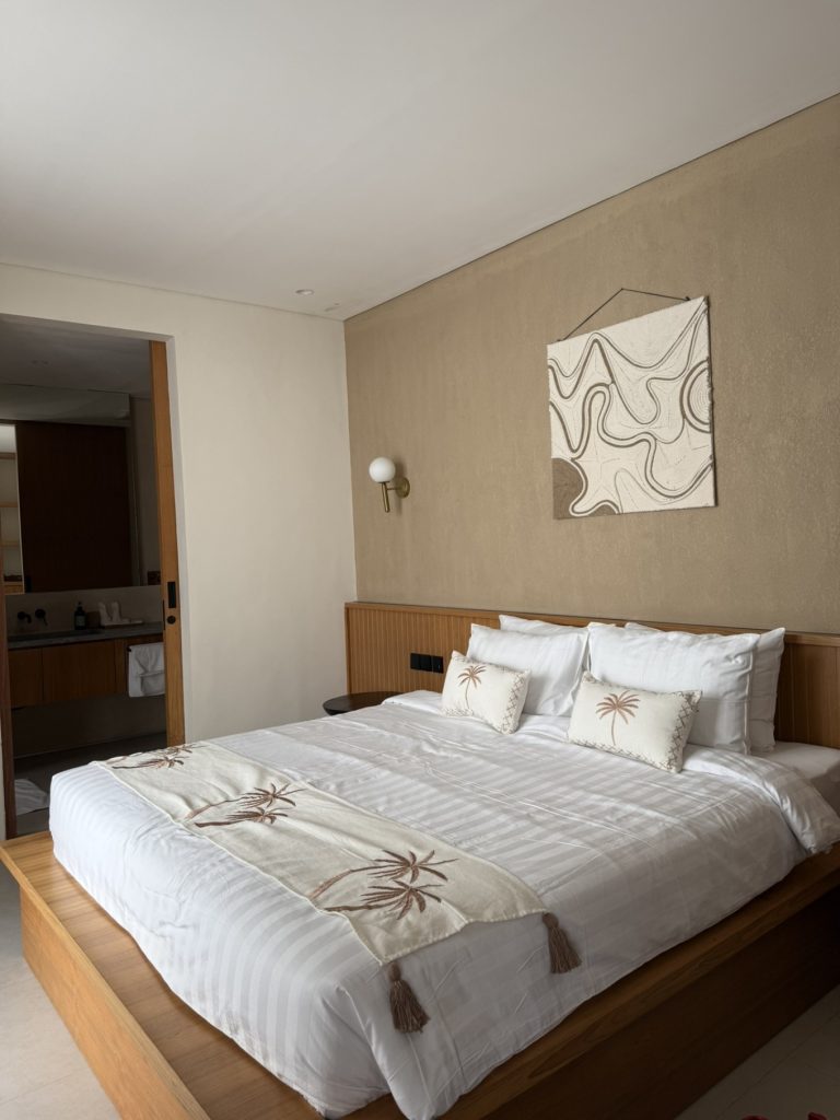 Villa Tiiiga Thrē’s interior bedroom