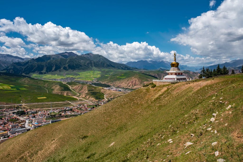 Top 10 Cities to Visit in China: Must-See Travel Destinations 13 Himalayan scenery Lhasa