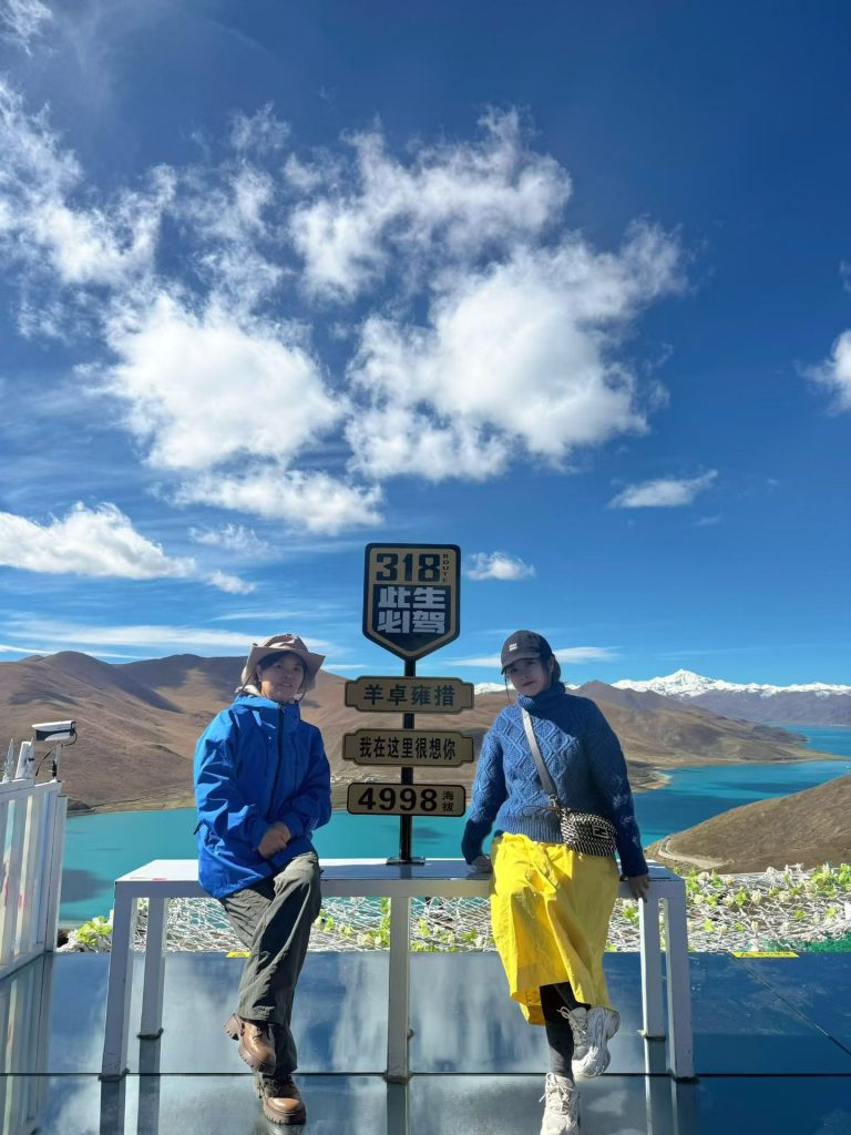 At the Yamdrok Yumtso 4998m viewpoint on G318 Highway