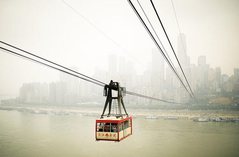 Yangtze River Cableway, Chongqing – Flying Over the Yangtze River