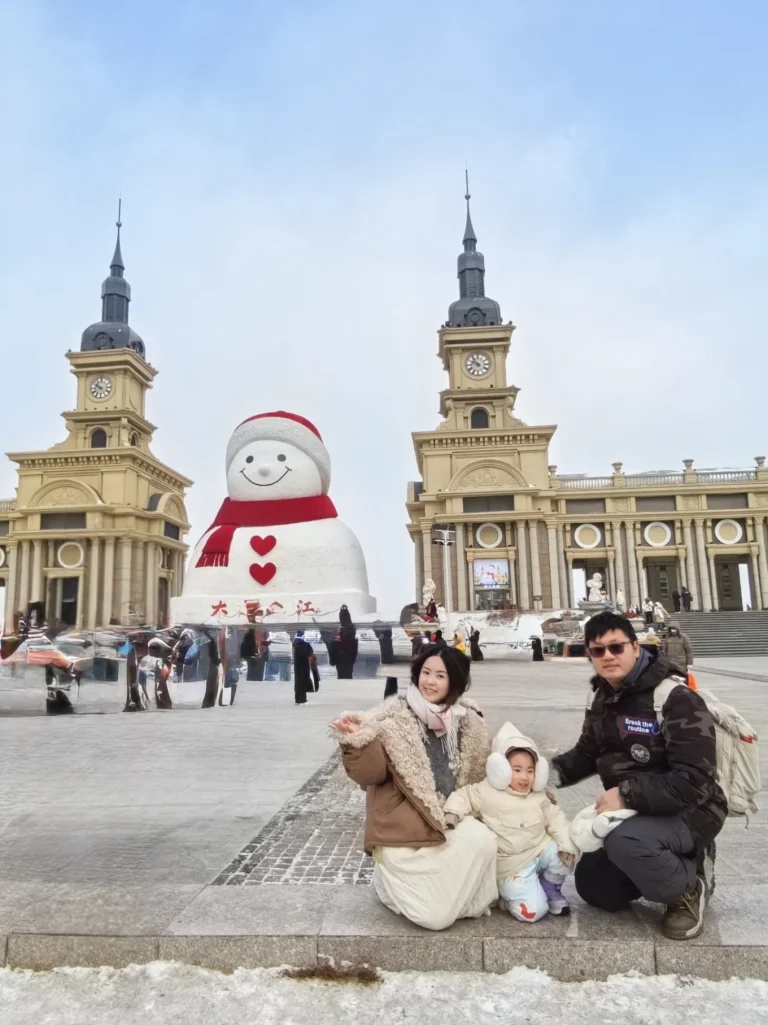 Visiting Harbin’s Music Corridor Giant Snowman in Winter