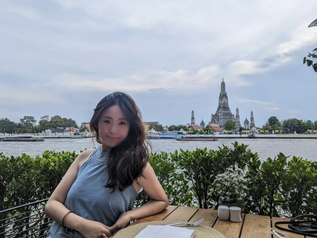 sala rattanakosin eatery and bar Review: Riverside Dining in Bangkok 9 Wat Arun illuminated at dusk viewed from sala rattanakosin eatery and bar in Bangkok