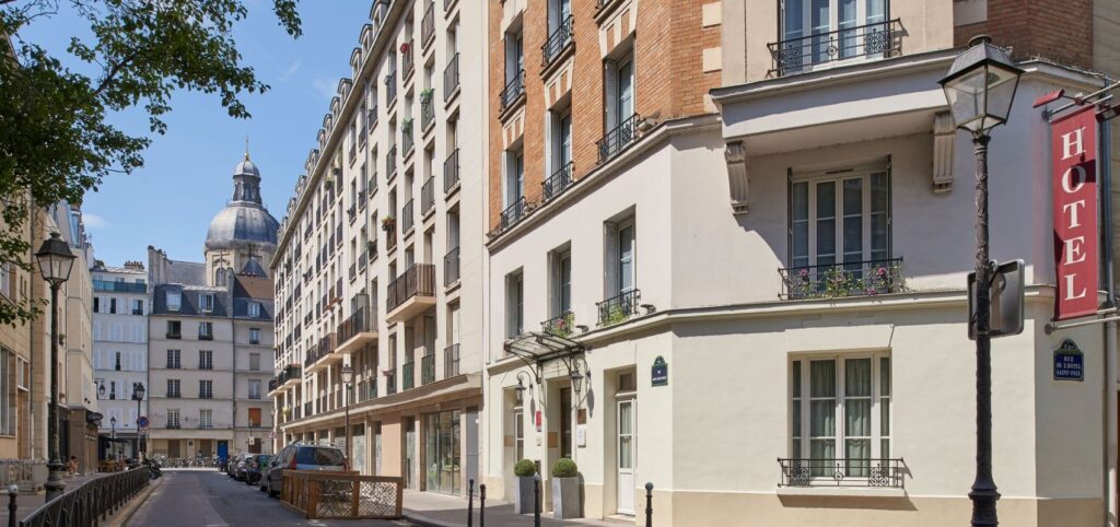Hôtel De Neuve by HappyCulture Review: Boutique Charm in Le Marais 5 Exterior of Hôtel De Neuve by HappyCulture located in Le Marais, Paris 4th arrondissement near Saint-Paul metro