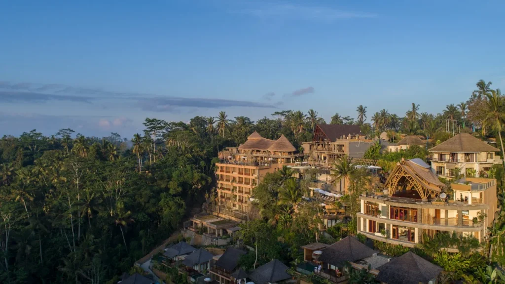 5 Best Halal Honeymoon Resorts in Bali: Villas & Muslim-Friendly Stays 6 Kayon Jungle Resort Ubud Bali private pool villas surrounded by tropical jungle ideal for halal honeymoon couples