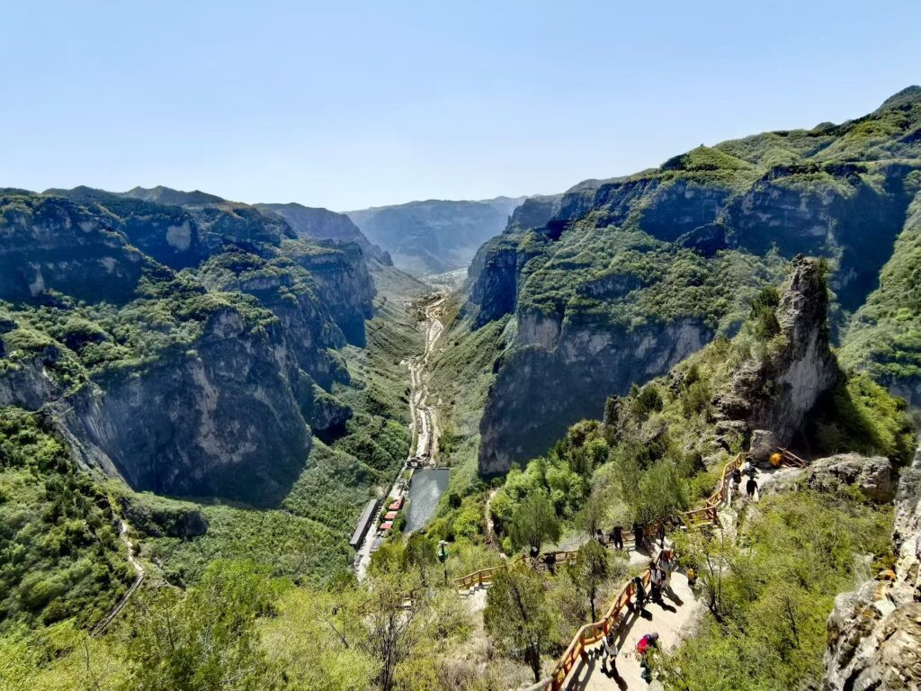 Baquan Gorge Travel Guide: How to Visit Shanxi’s Hidden Canyon Gem 8 Panoramic hiking trail along Baquan Gorge ridge with valley and river below