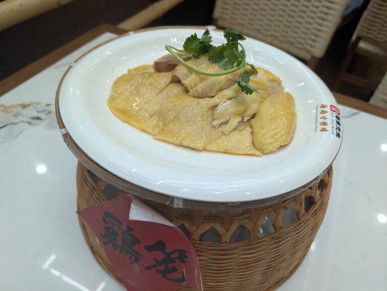 Mr Hainan VivoCity Review: Surprisingly Good Chicken Rice in Singapore