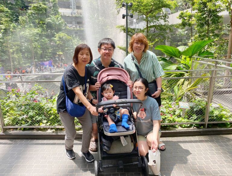 Visiting the Jewel Rain Vortex Singapore: Tips, Photos & What to Expect