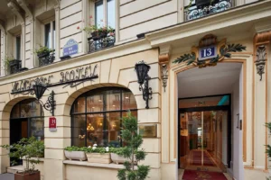 Hôtel Minerve in the Latin Quarter Paris, a budget-friendly hotel near Cardinal Lemoine Metro