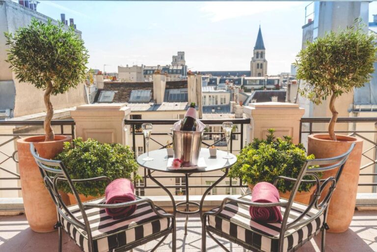 L'Hôtel boutique hotel in Saint-Germain-des-Prés Paris near Rue des Beaux-Arts