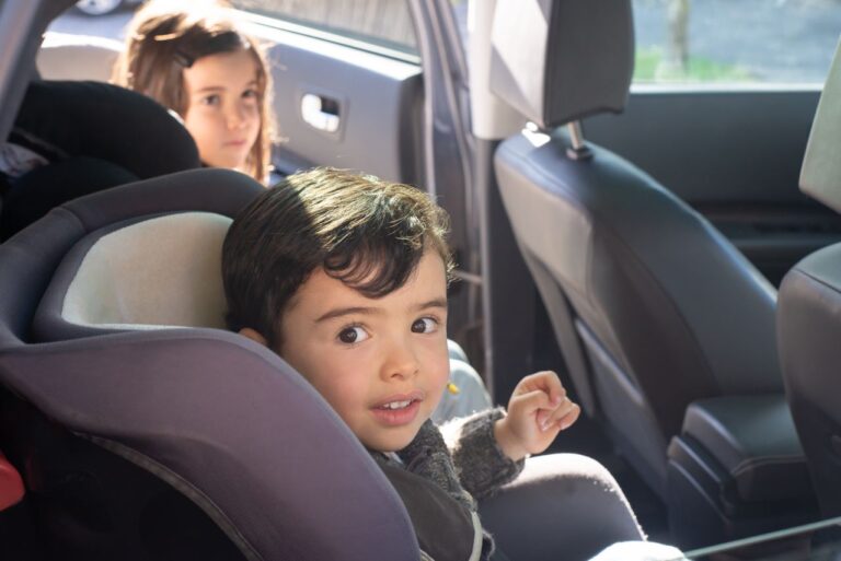 Best Travel Car Seats for Toddlers (2026): Lightweight Picks for Flights & Road Trips